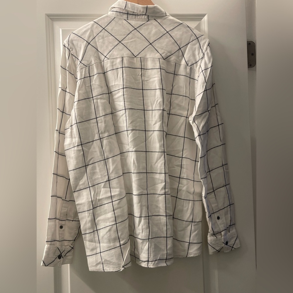 GAP White and Black Checkered Button Down Shirt - Picture 2 of 5